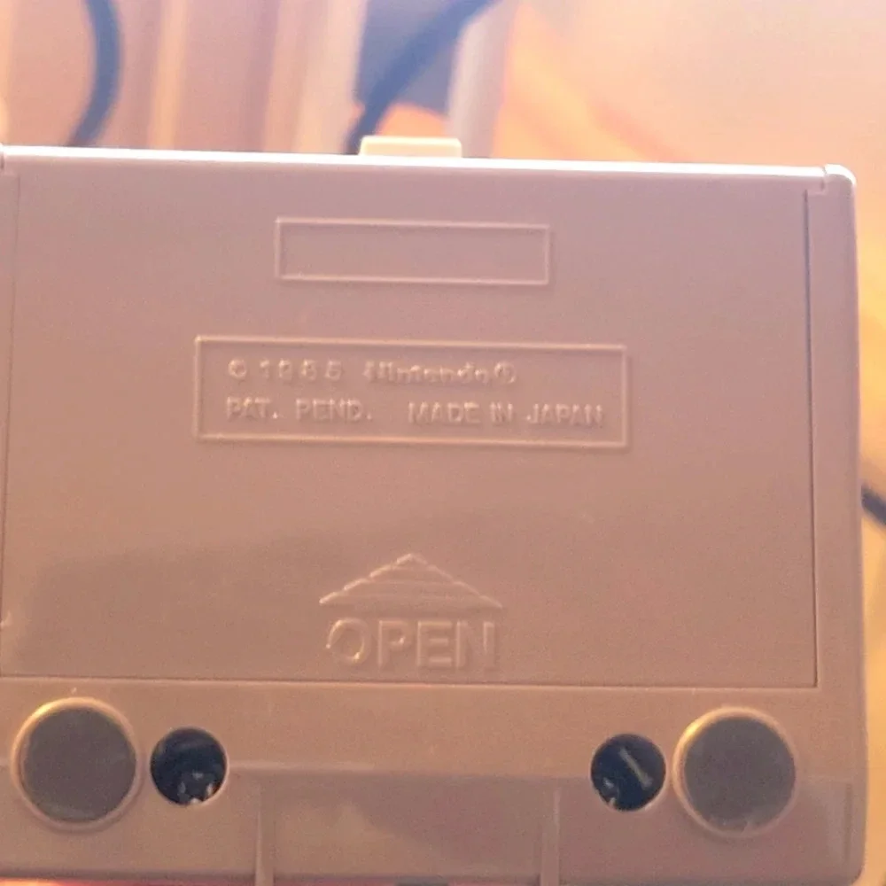 Nintendo NES R.O.B the ROBOT Gyro Small Rail Attachment & Gyro Motor - Picture 8 of 8